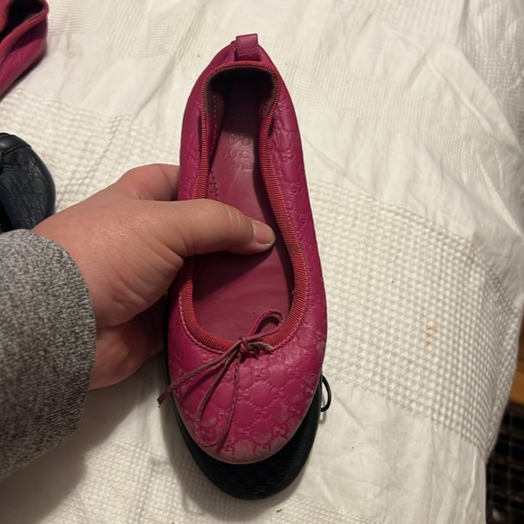 2 pair Gucci flats - Picture 10 of 10